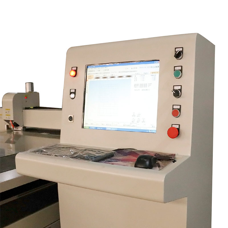 如何調(diào)整異型玻璃切割機(jī)的參數(shù)？